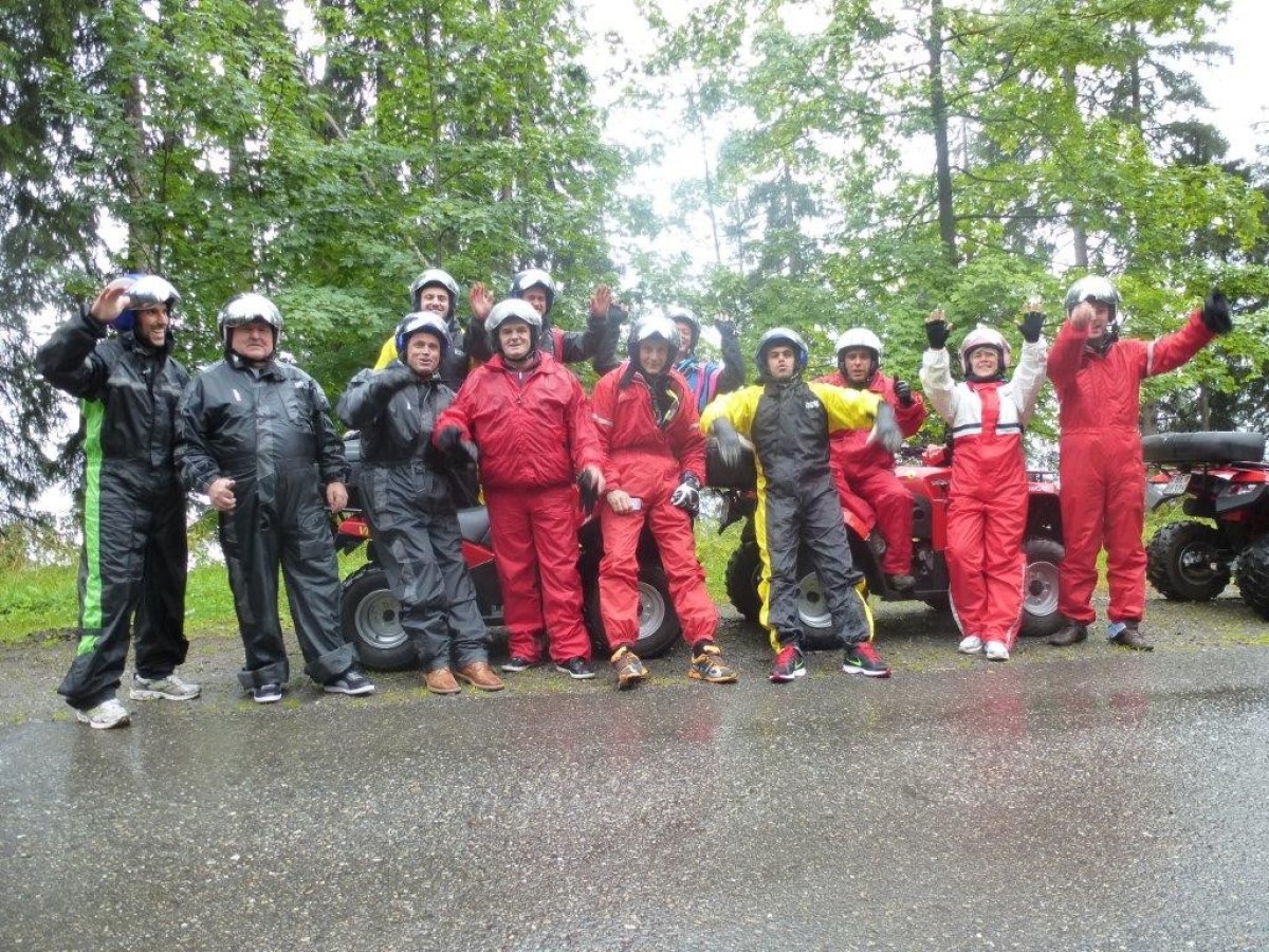 team building tour group photo